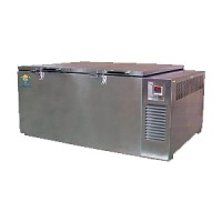 高耐久ステンレス製超低温冷凍庫　965L（-60℃）