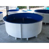 FRP丸型水槽（12500L）