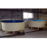 FRP丸型水槽（3300L）