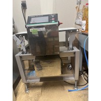 アンリツ小型金属検出機　品番KDB3008AHF（通過幅300mm×通過高さ80mm） レンタル保障料