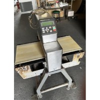 中古アンリツ金属検出機(通過幅450×通過高さ125mm)品番KD8125A