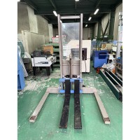 中古電動式パワーリフター1100mm両面パレット用ワイドタイプ（400kg）品番PL-D400-15J