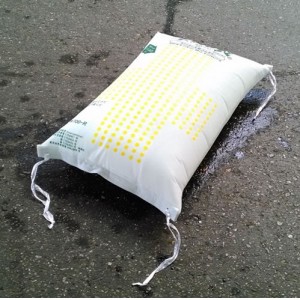 水膨張土嚢袋（標準型）