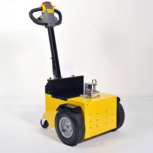 充電式電動牽引車（1500kg)