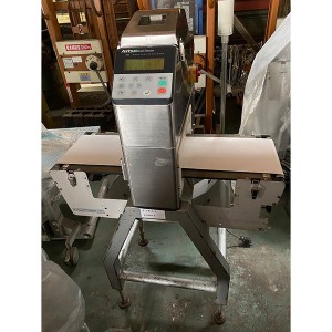 アンリツ非防水金属検出器(通過幅×通過高さW300×H80mm)KD8013Aレンタル5日以内