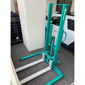 スギヤス1100幅パレット用リフト300kg　ST30-WWレンタル料金25日以内