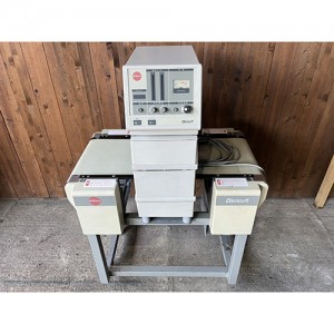 中古ニッカ電測コンベアー式金属検出機　Y-800E