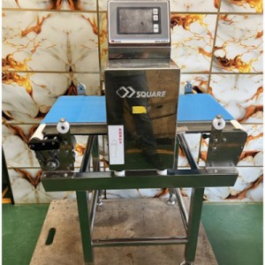 中古システムスクエア防水小型金属検出機品番SDⅡ4515W  (通過高さ145mm×通過幅450mm)