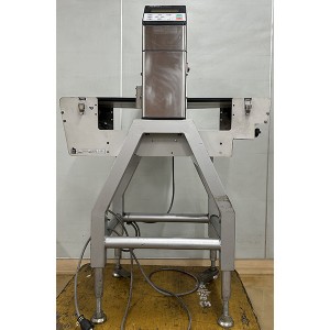 中古アンリツ金属検出器KD8013A(通高さ80mm 通過幅300mm)